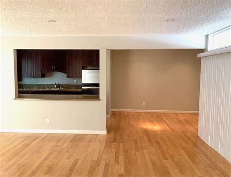 Brentwood Lofts – Apartments in the heart of .